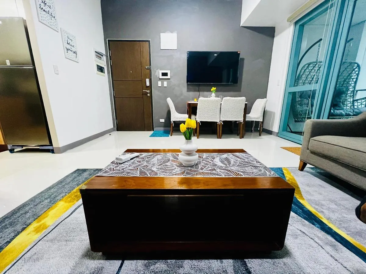 Bgc Luxury Condo - Balcony, Pool, Wi-Fi, City View - Suite 25 Manila