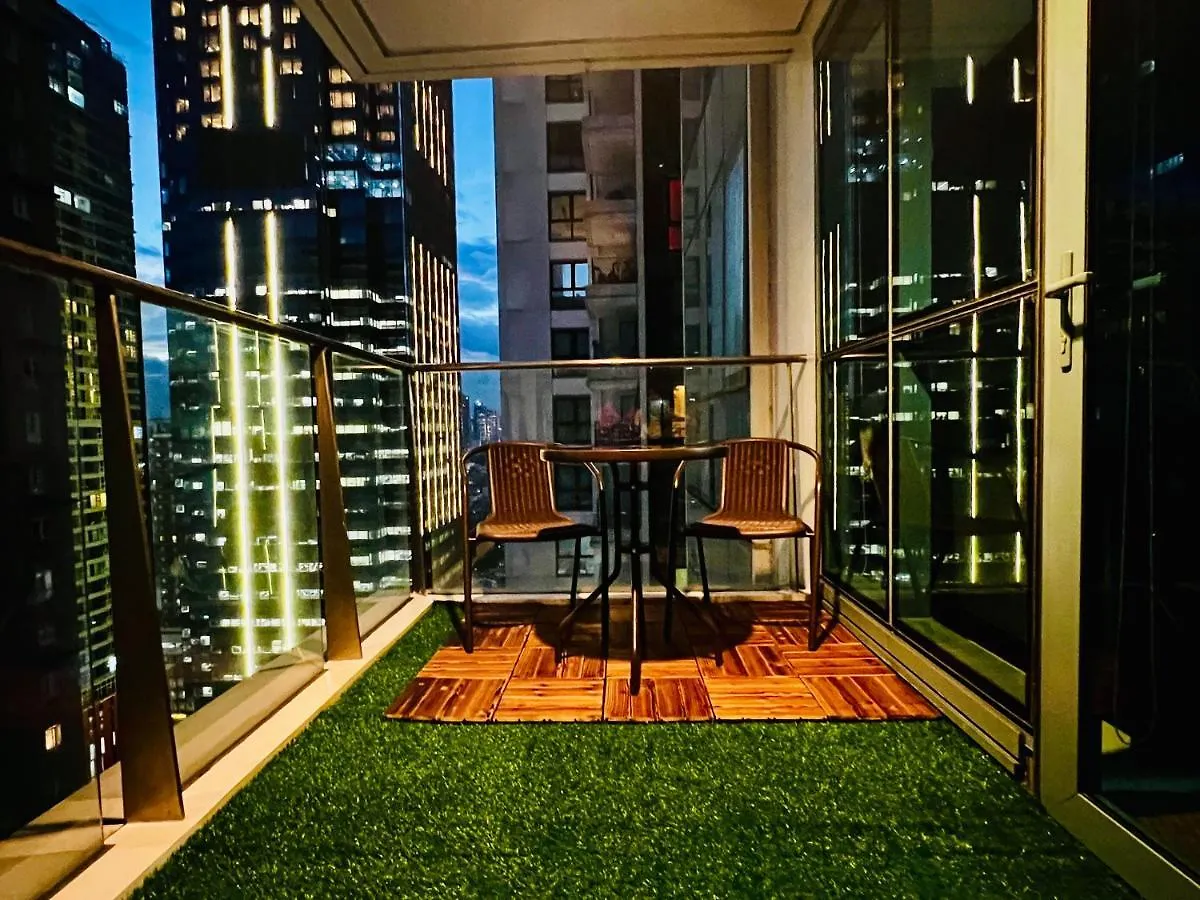Apartment Bgc Luxury Condo - Balcony, Pool, Wi-Fi, City View - Suite 25 Manila