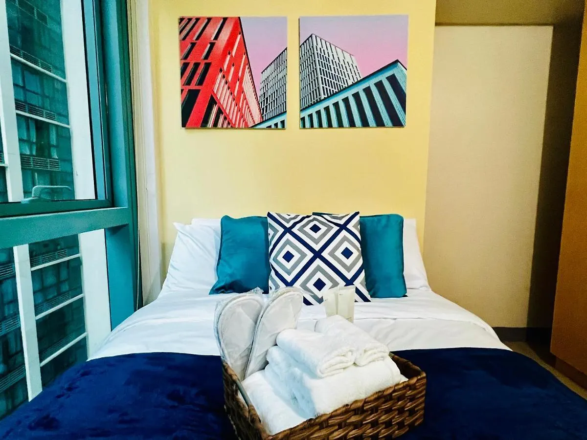 Bgc Luxury Condo - Balcony, Pool, Wi-Fi, City View - Suite 25 Manila Apartment