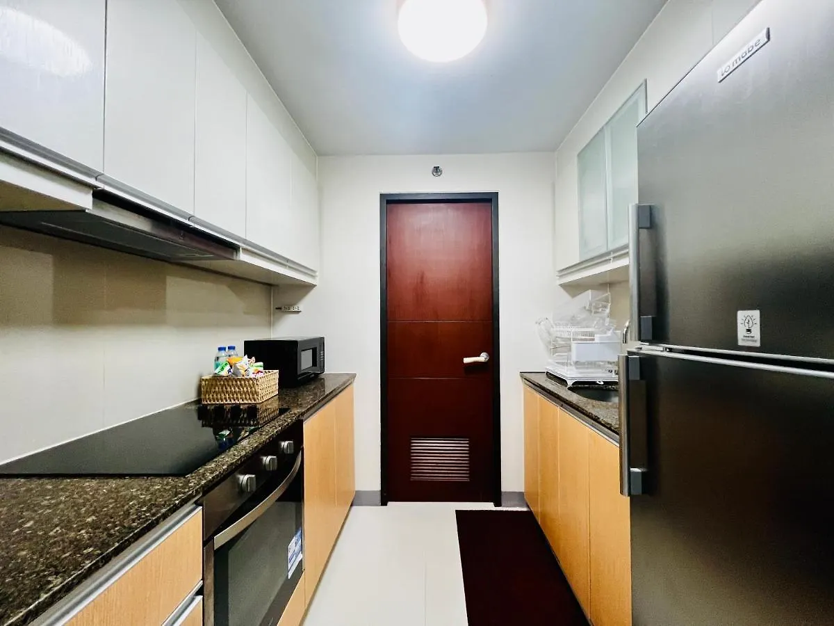 Apartment Bgc Luxury Condo - Balcony, Pool, Wi-Fi, City View - Suite 25 Manila