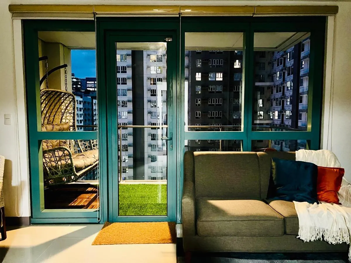 Bgc Luxury Condo - Balcony, Pool, Wi-Fi, City View - Suite 25 Manila Apartment