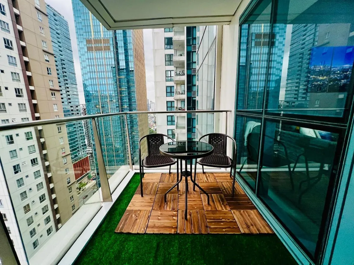 Bgc Luxury Condo - Balcony, Pool, Wi-Fi, City View - Suite 25 Manila 0*,
